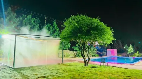 Spna farm 4BHK