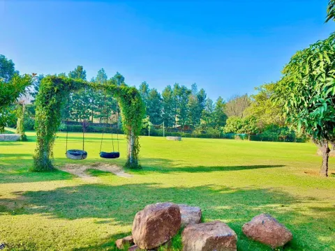 Spna farm 4BHK
