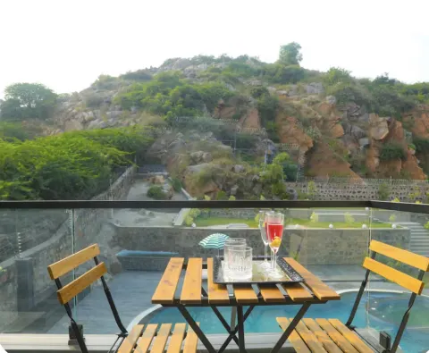 Sidneyland Hill Retreat