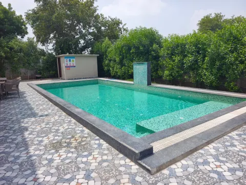 Luxury Farmhouse With Pool