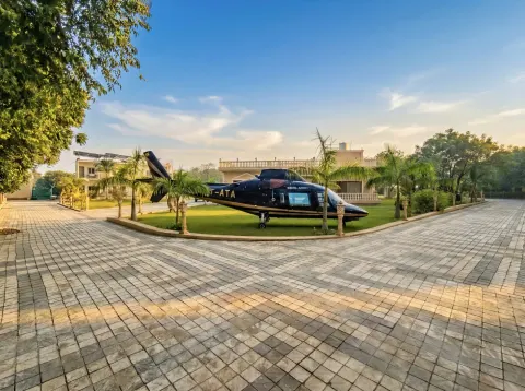 Royal Paradise Farmhouse